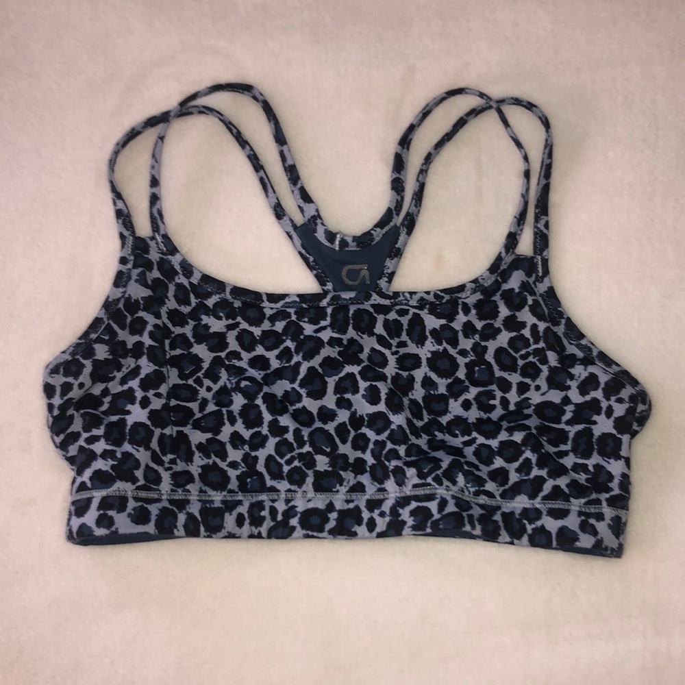 GapFit Cheetah Sports Bra